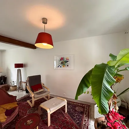 Holiday home *countryside In Town * Close To Paris* *